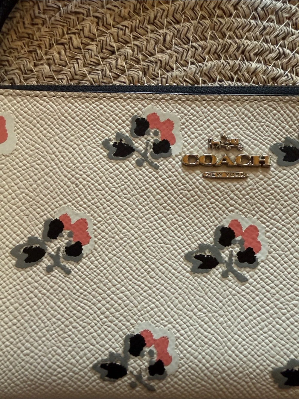 COACH White Floral Wristlet Wallet